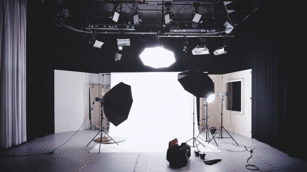 Studio photo avec de la lumière pour filmer